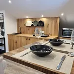 Zollhaus 65