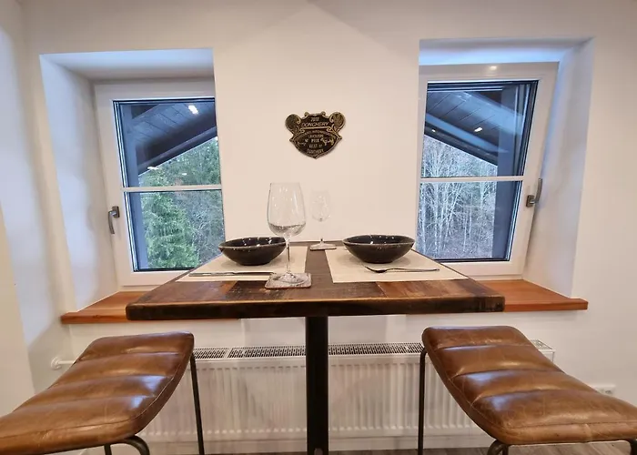Zollhaus 65 *